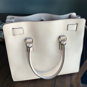 Michael Kors Bags - Like new Michael Kors purse Michael Kors Bags - Like new Michael Kors purse